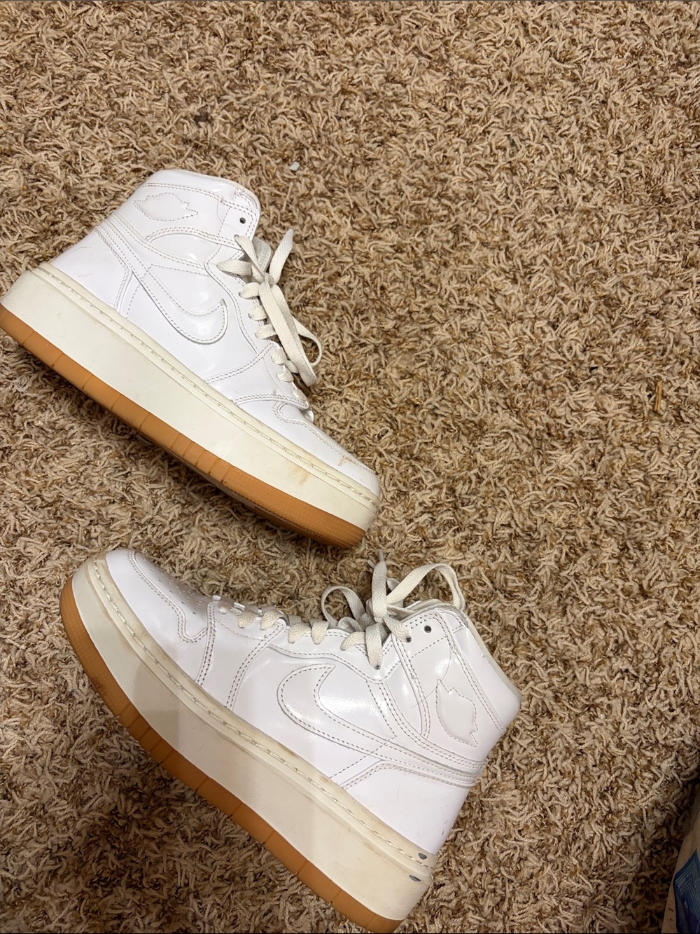 Nike Women’s Sz7 Jordan Elevate Highs